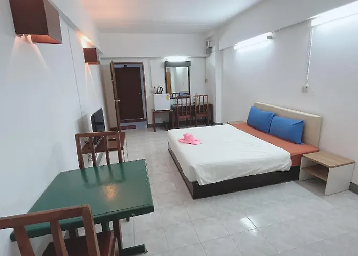 Hotel โรงแรมวินบางนา Win Bangna